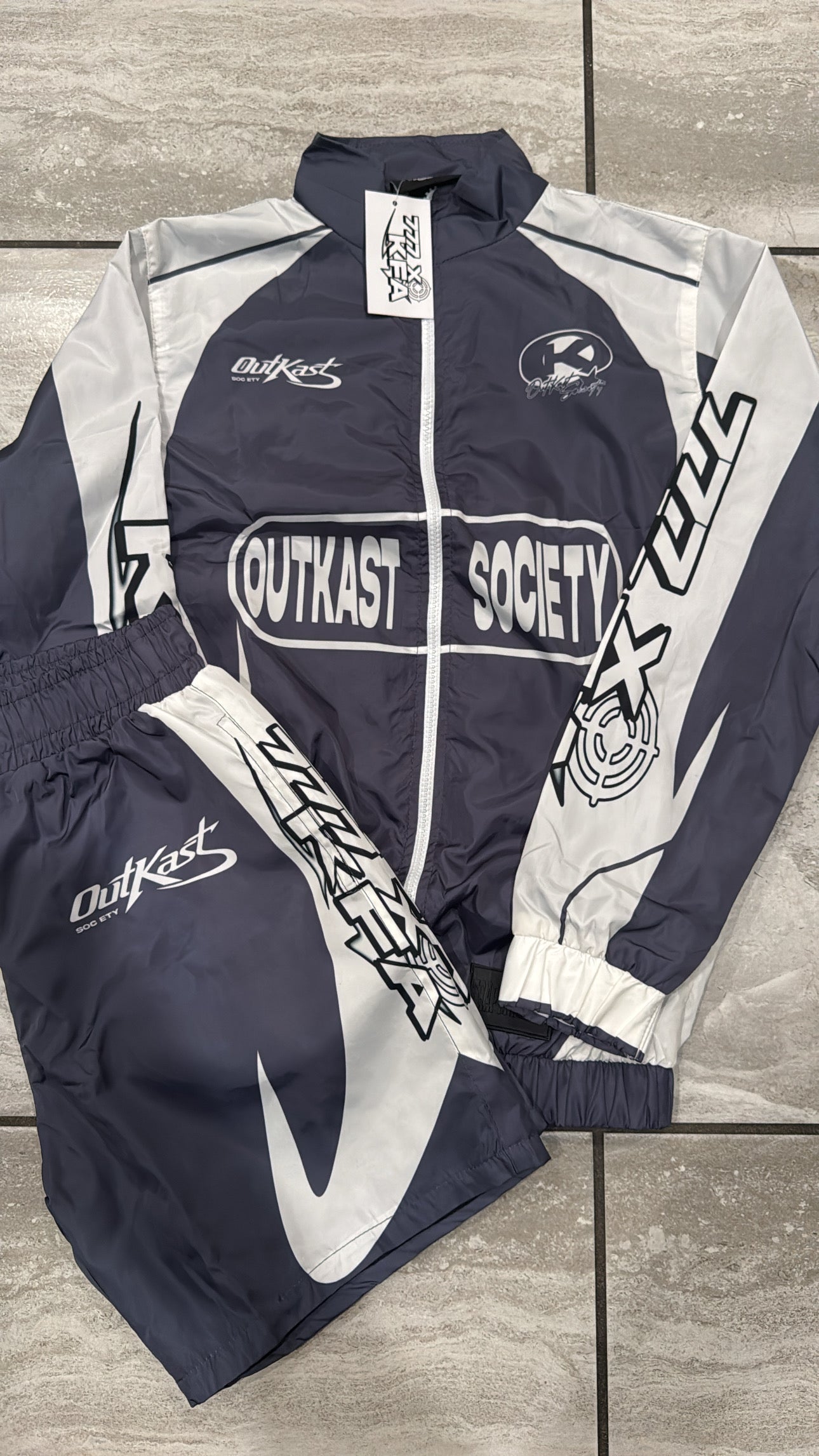 Grey OutKast Society set